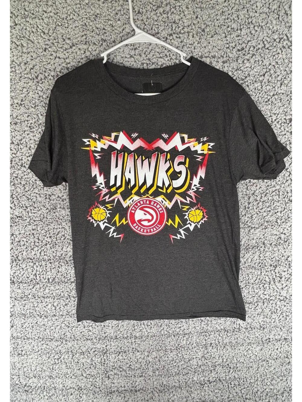 Blue 84 Atlanta Hawks NBA Basketball Graphic T-Shirt Men Sz Medium Gray Heather